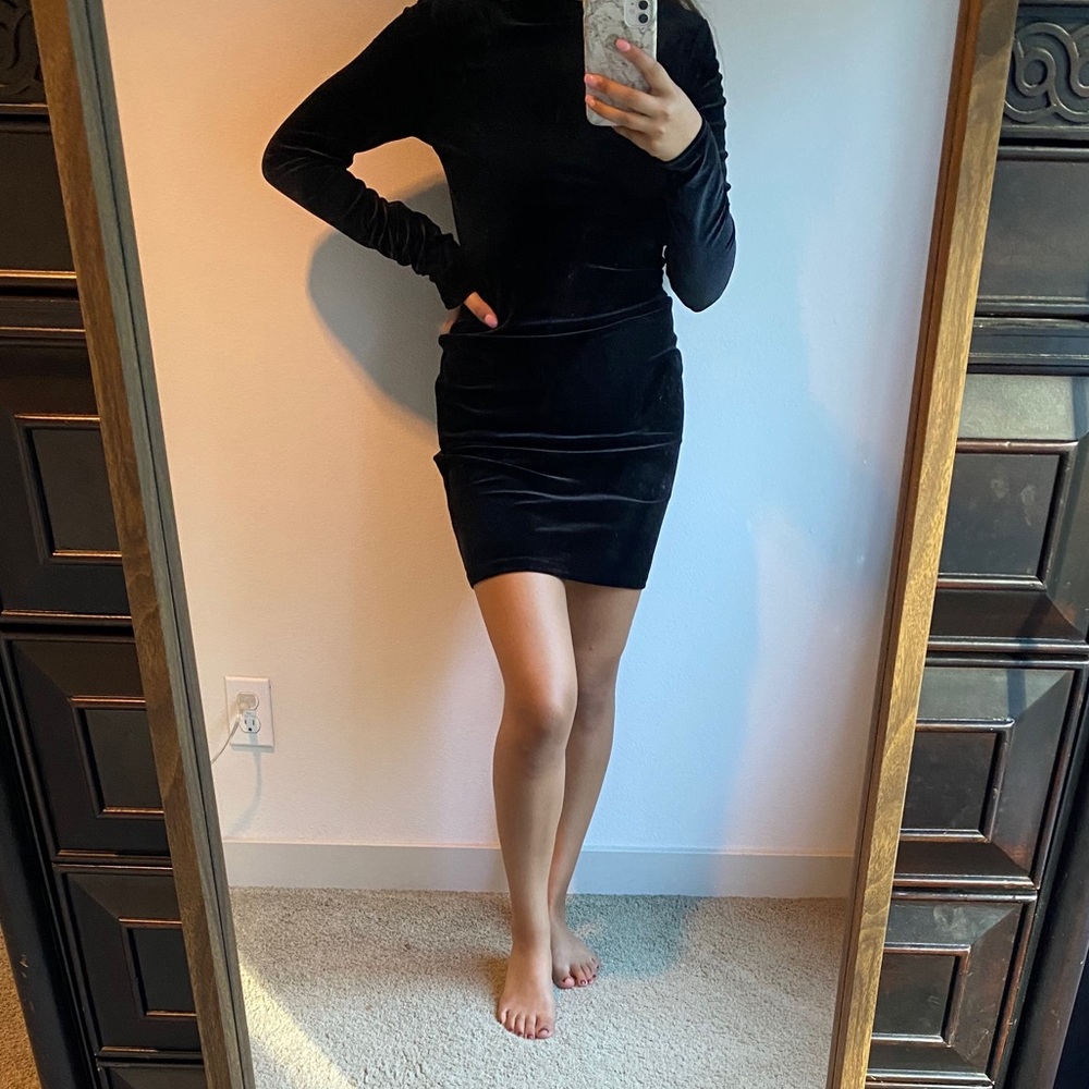 Black velvet bodycon dress